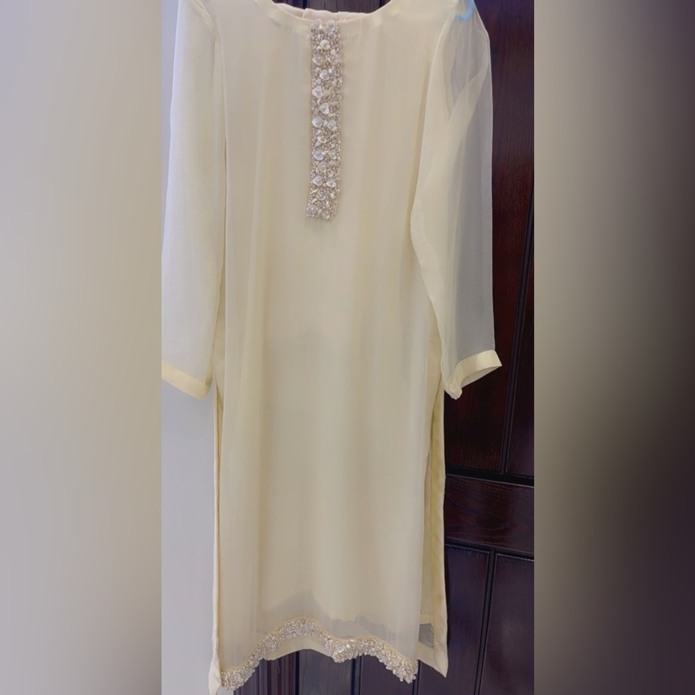 Pakistani Personalized & Customized Shalwar Kameez